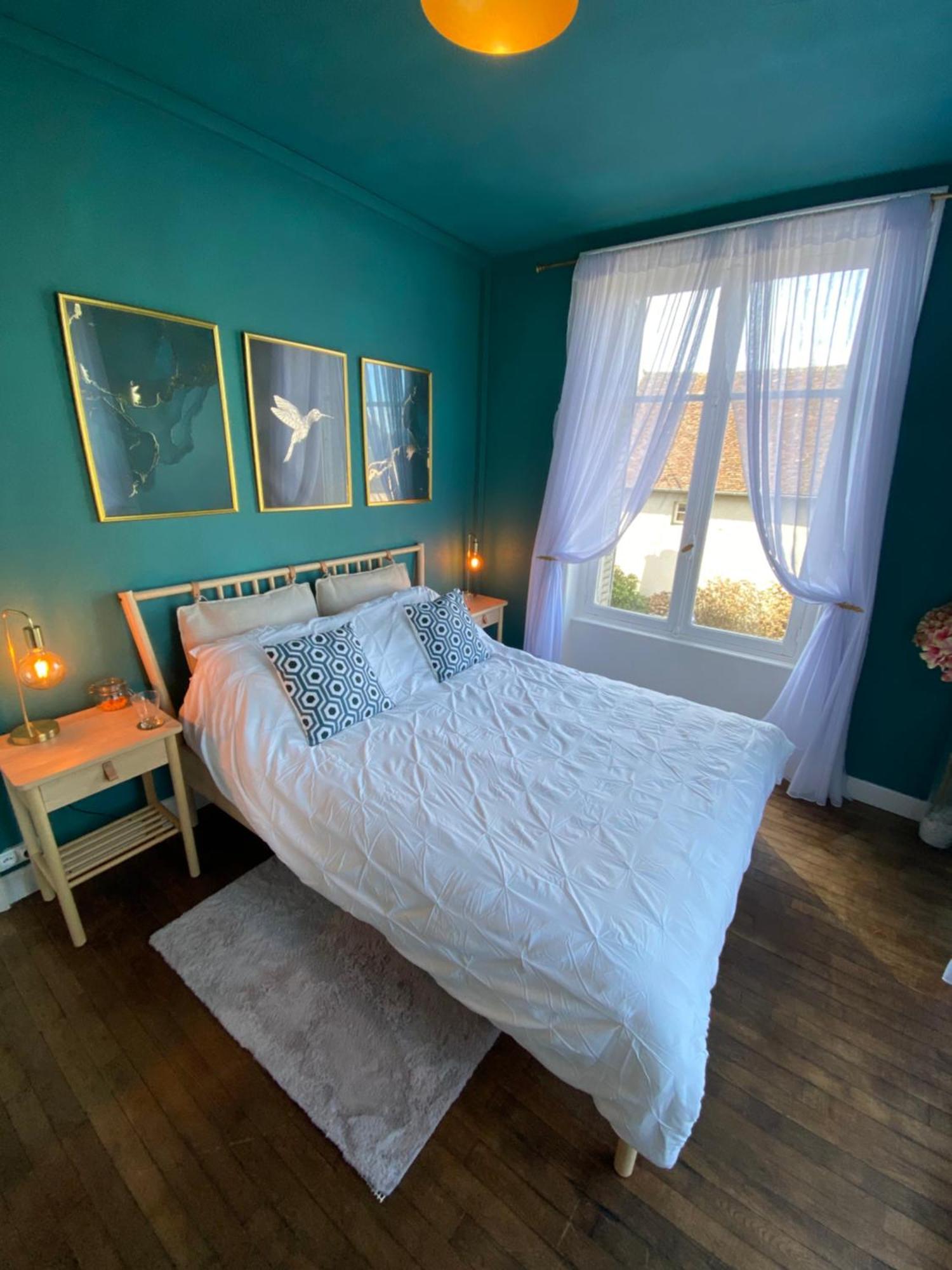 Maison De Montgibaud ภายนอก รูปภาพ