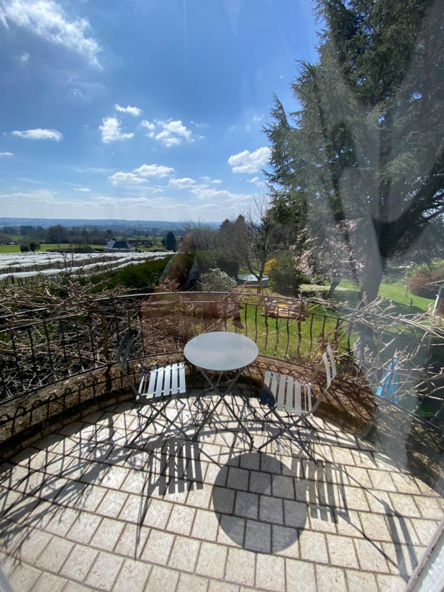 Maison De Montgibaud ภายนอก รูปภาพ