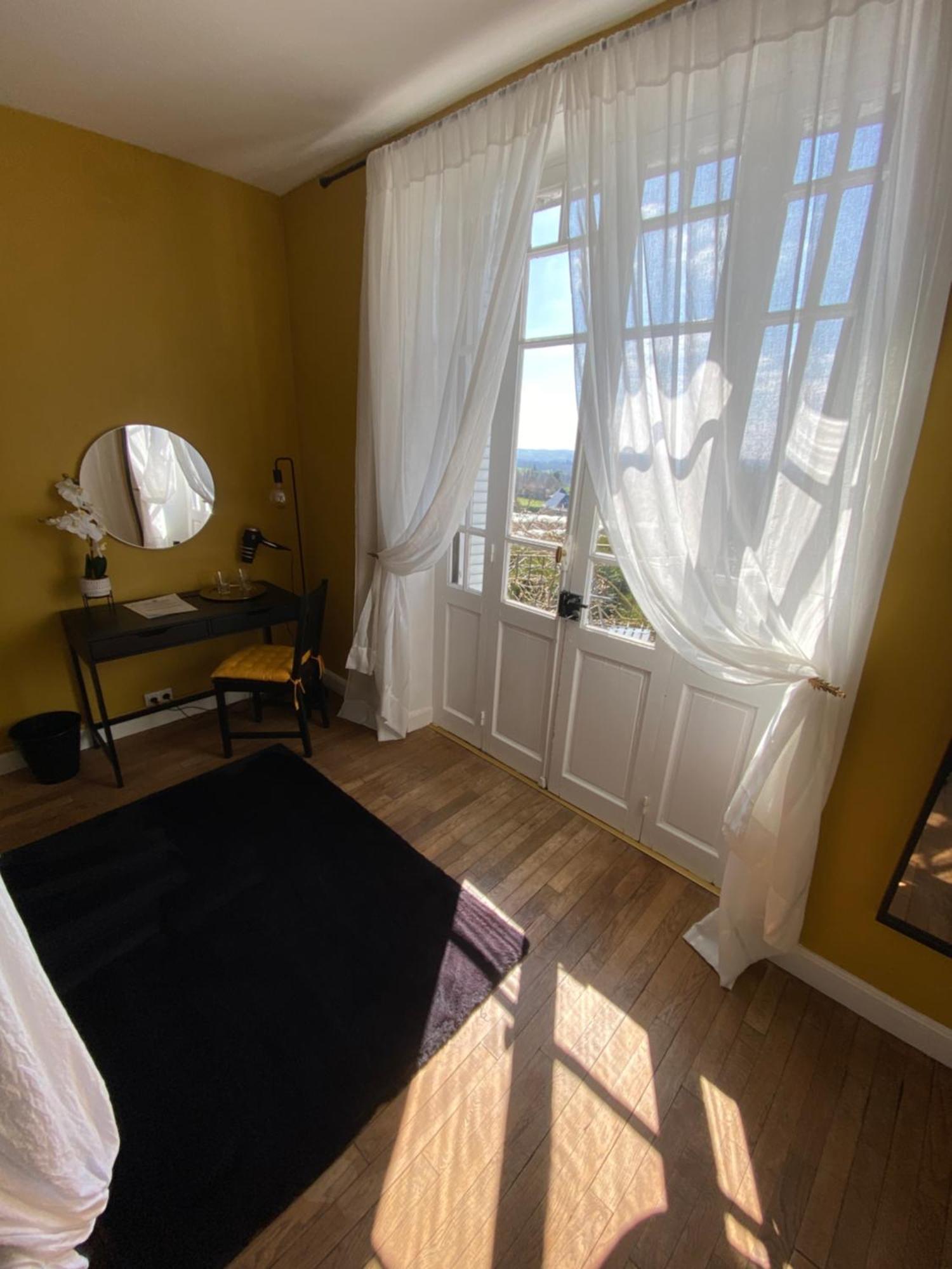 Maison De Montgibaud ภายนอก รูปภาพ