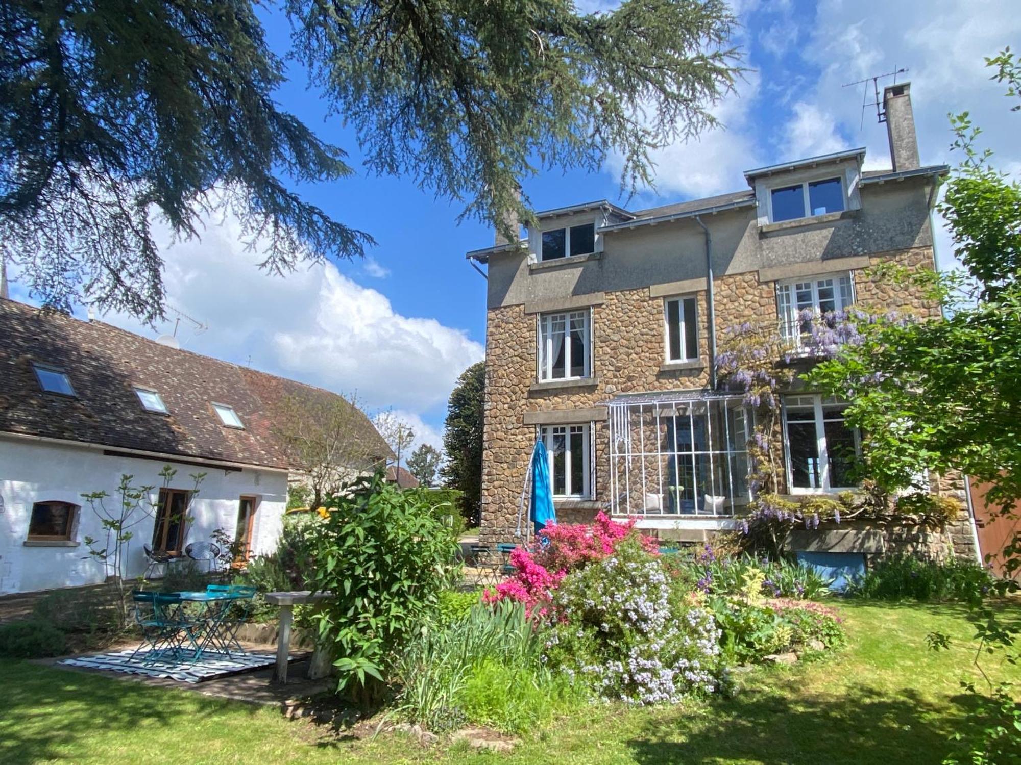 Maison De Montgibaud ภายนอก รูปภาพ